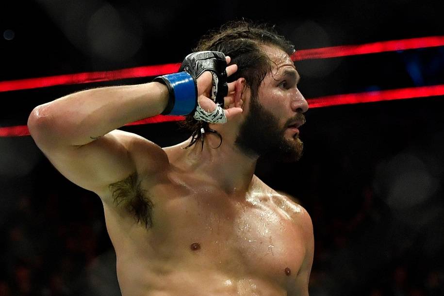 Масвидаль о Макгрегоре: «Я изобью этого гребаного карлика»