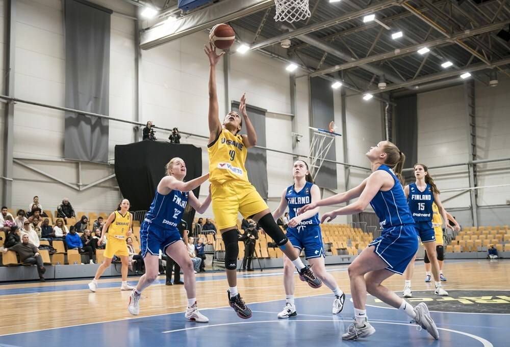 Україна знову перемогла Фінляндію у відборі на Євробаскет-2023