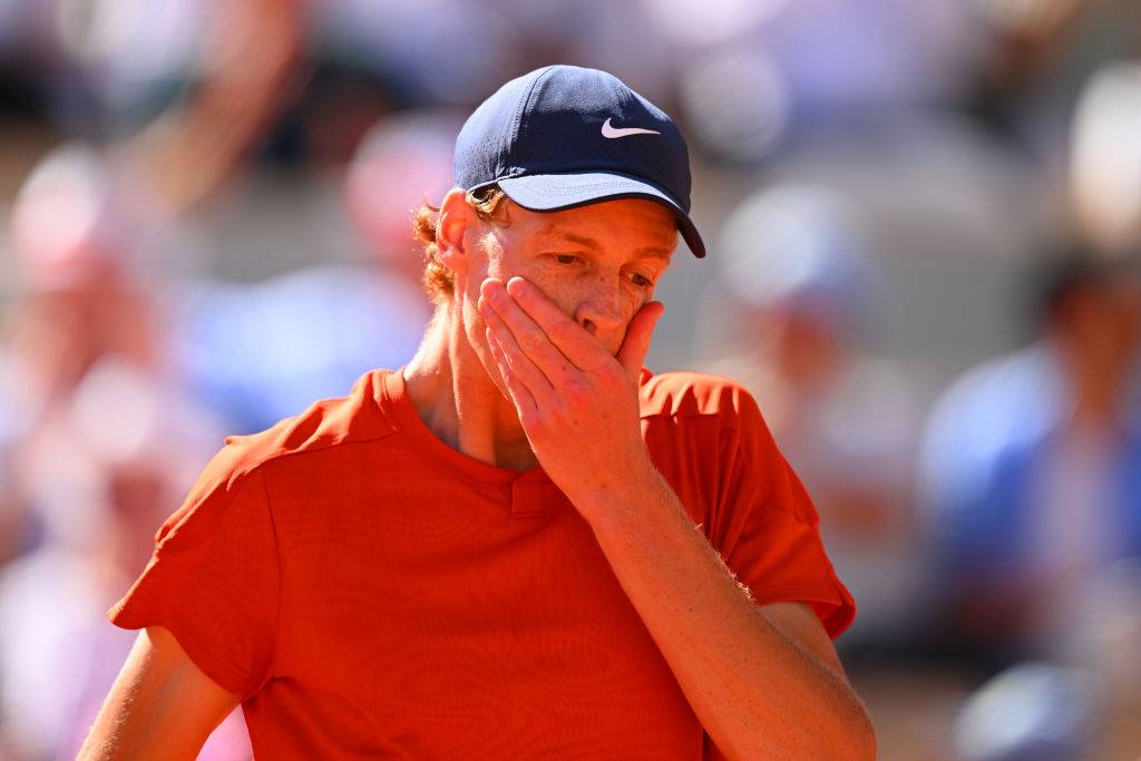 У Сіннера почалися судоми у півфіналі Roland Garros