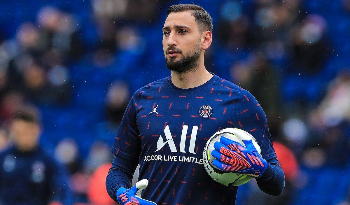 Романо спростував інтерес Манчестер Сіті до Доннарумми