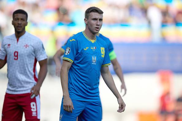 Стало відомо на скільки матчів UEFA дискваліфікував Ваната