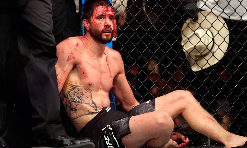 Кондит снялся с боя против Галла