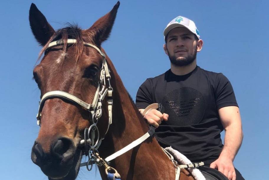 Нурмагомедов оказался неплохим баскетболистом