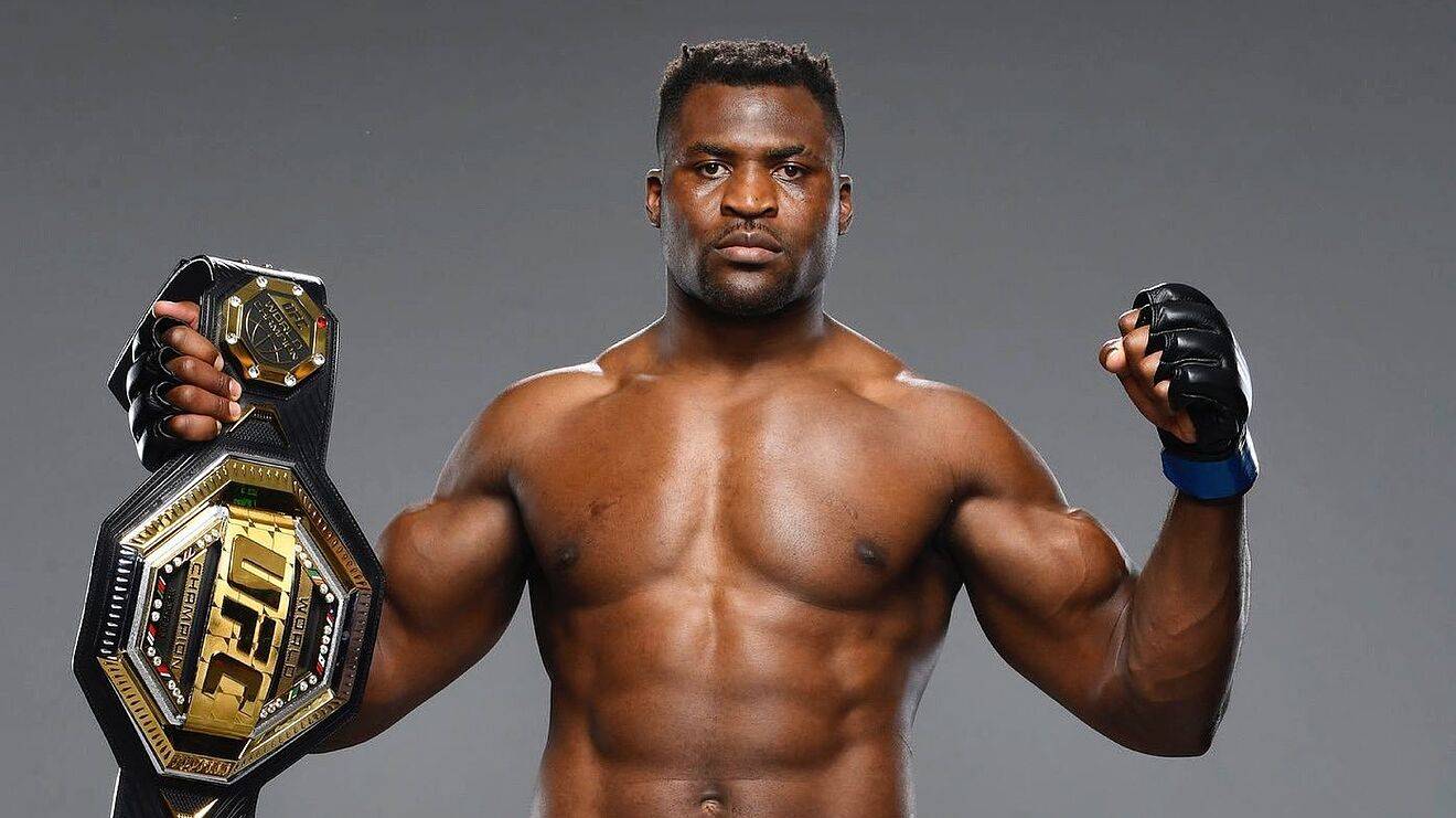 Нганну не отримував від UFC нового контракту