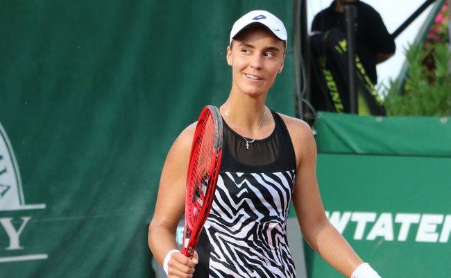 Калініна вийшла в четверте коло великого турніру в Майамі