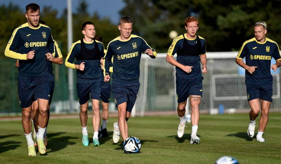 Александр Зинченко – о своей скорости в игре FC24: «У некоторых игроков, кого я могу спиной обогнать, скорость больше, чем у меня»
