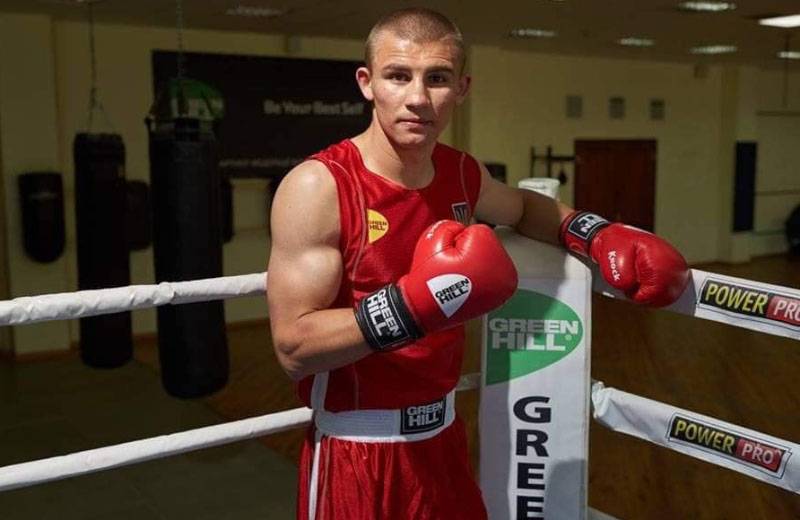 Хіжняк без бою вийшов у фінал турніру в Парижі