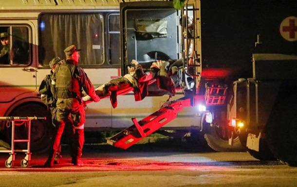 Україна підтвердила евакуацію 264-х поранених військових з «Азовсталі»