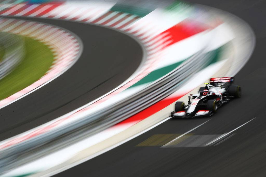 Два на пять тысяч. Формула-1 отчиталась о тестировании на коронавирус за последнюю неделю