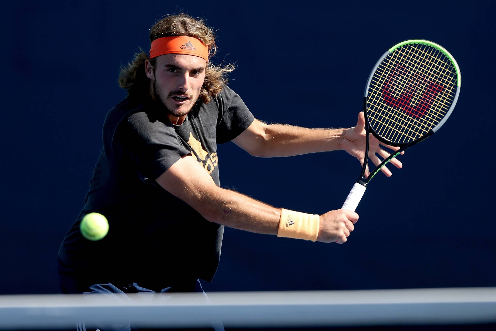 Циципас с трудом победил Изнера и прорвался в четвертьфинал Western & Southern Open