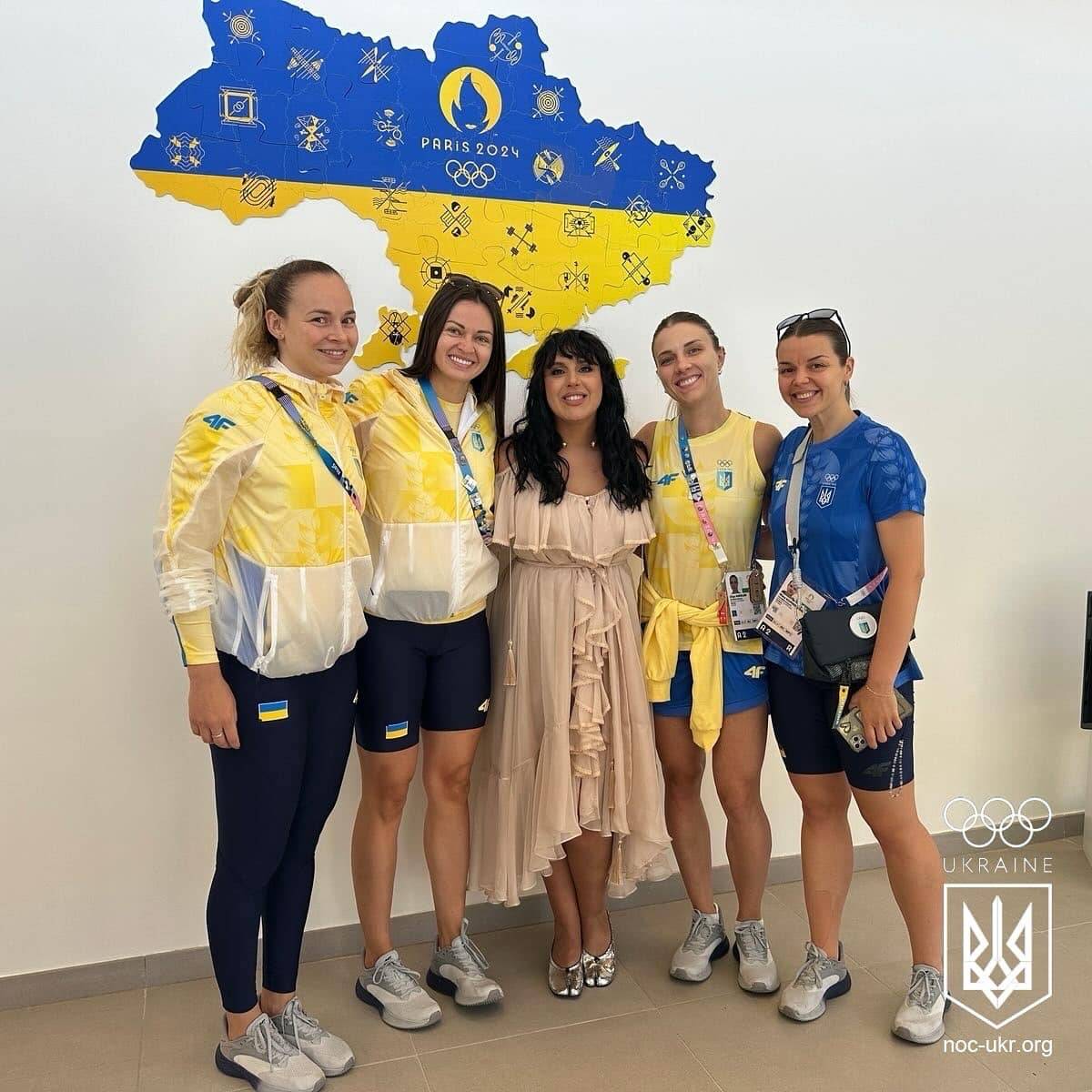 Джамала відвідала Олімпійське селище, у Світоліної вкрали кросівки, а 14-річна японка стала олімпійською чемпіонкою