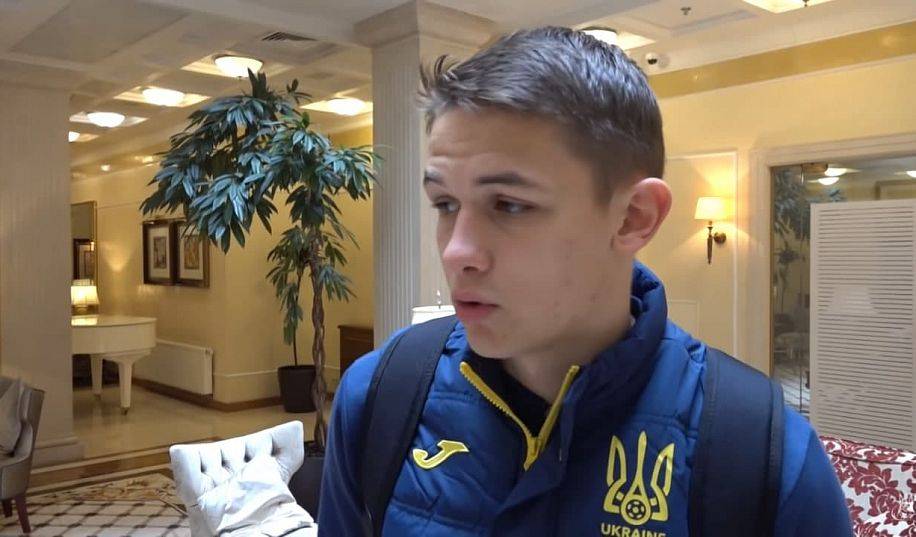 Сікан не потрапив до стартового складу нового клубу на матч проти «Динамо»