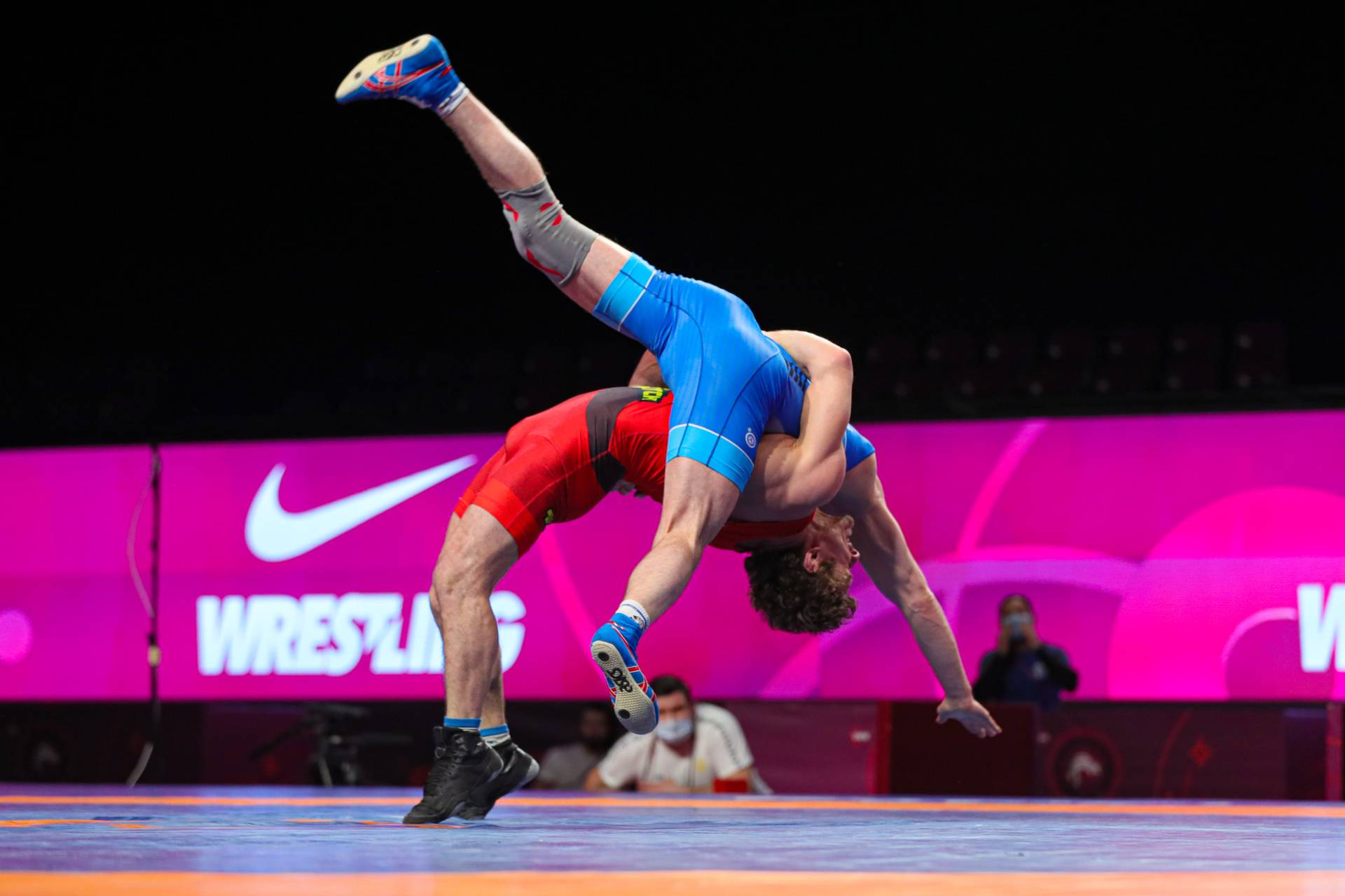 Финальный аккорд года в спортивной борьбе. На XSPORT стартует чемпионат мира-2021
