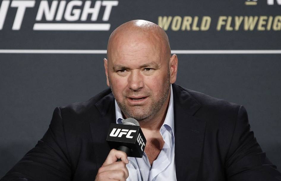 Уайт: «Адесанье нужно победить Уиттакера, чтобы думать о Джонсе»