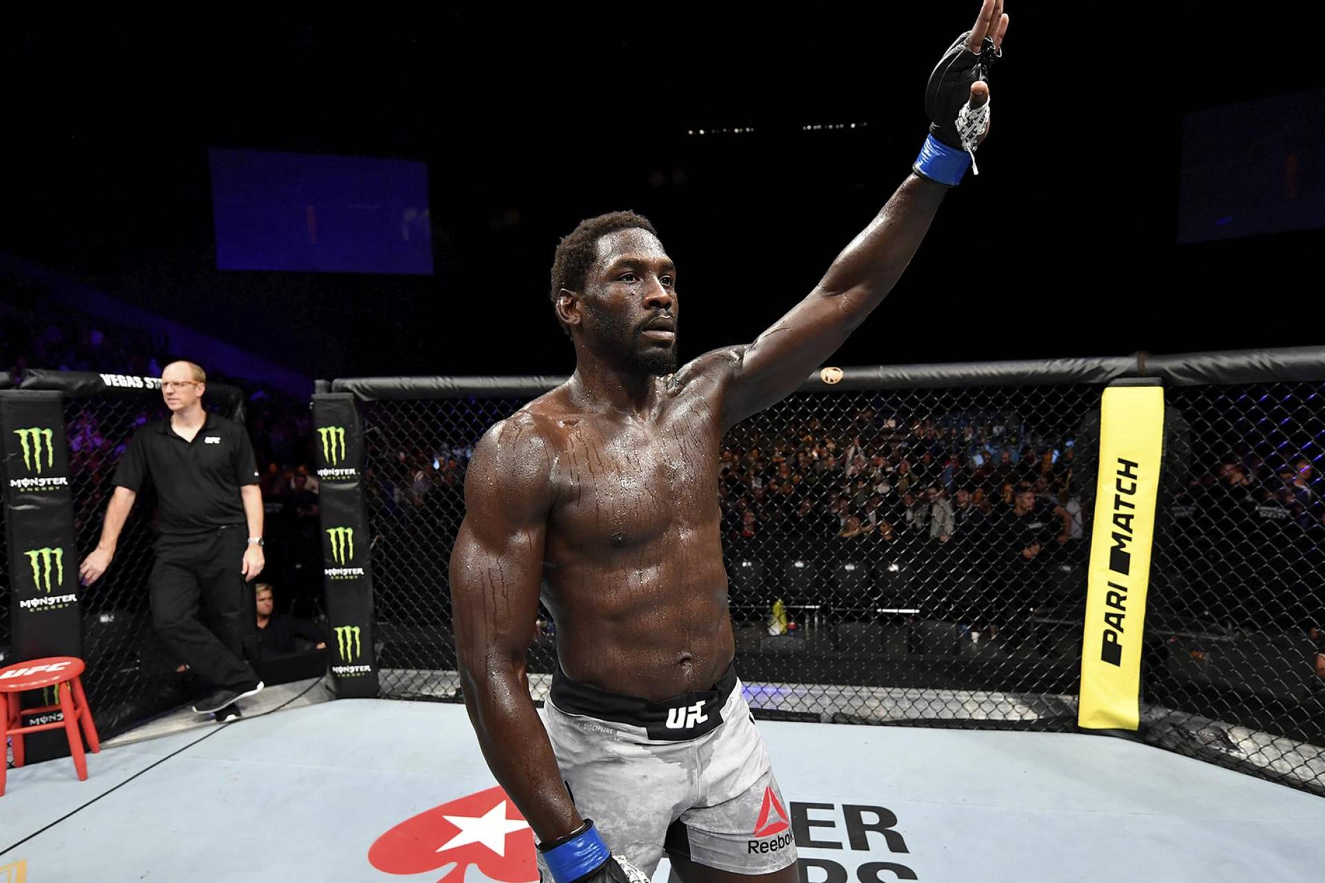 Канонір розповів про свої фінансові проблеми через кар'єри в UFC