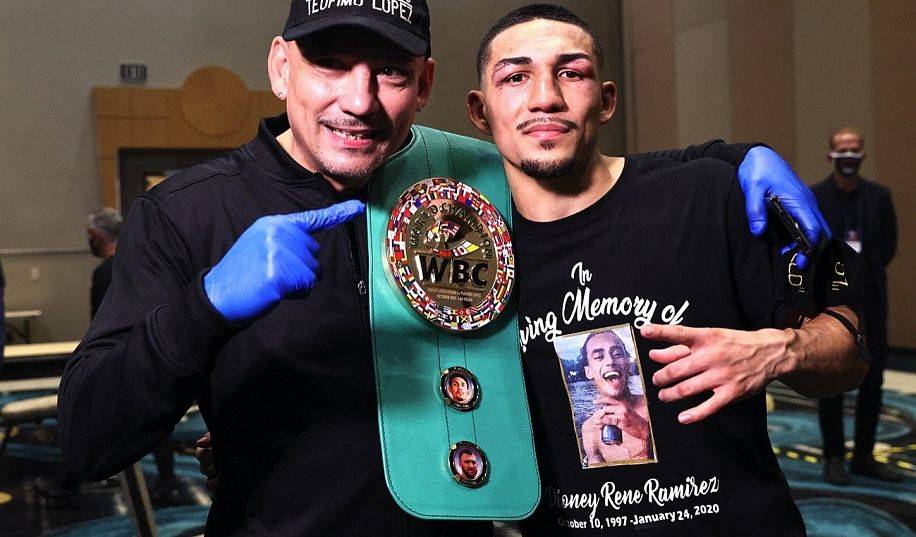 Лопес-старший рассказал, за сколько раундов завершится поединок Лопес – Камбосос