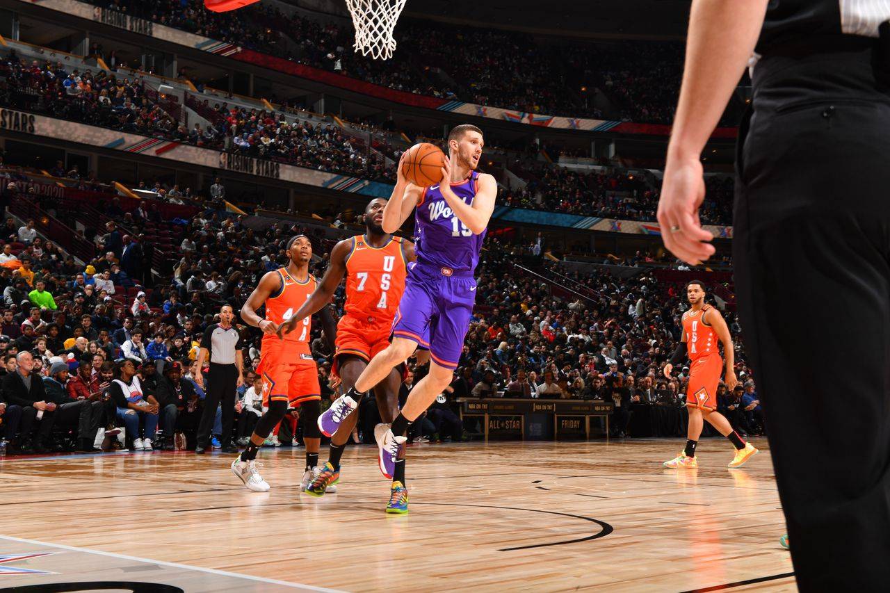 «Детройт» показал изнутри, как Михайлюк провел звездный уикенд в Чикаго