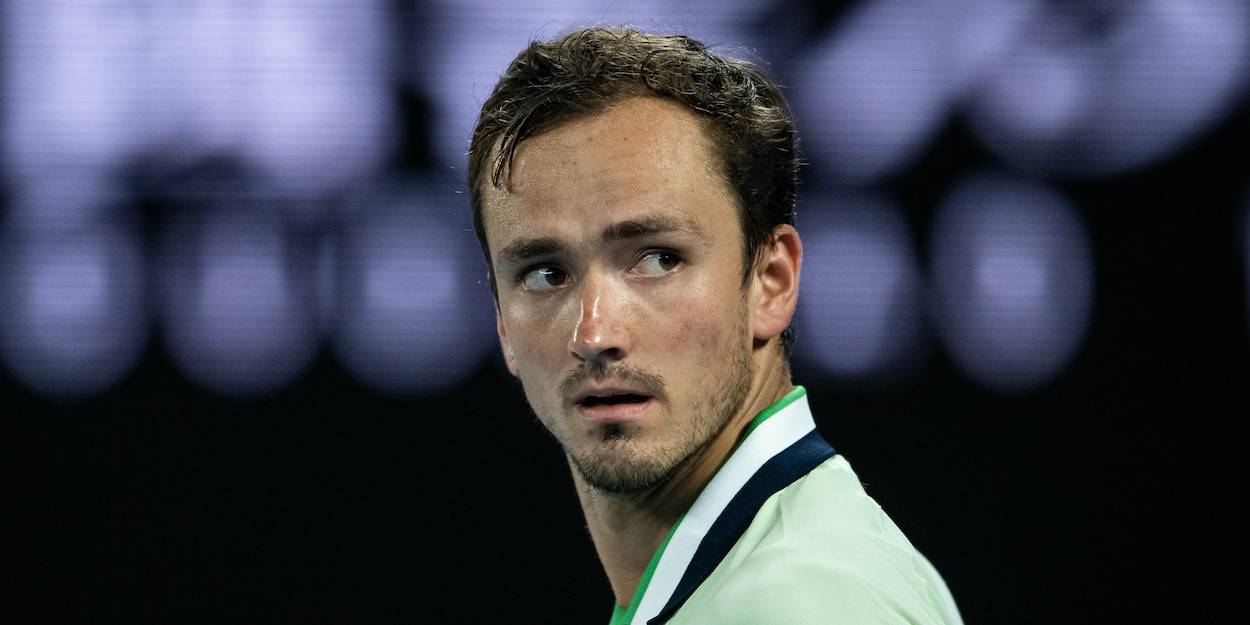 Медведєв опублікував фото з Надалем після поразки в фіналі Australian Open