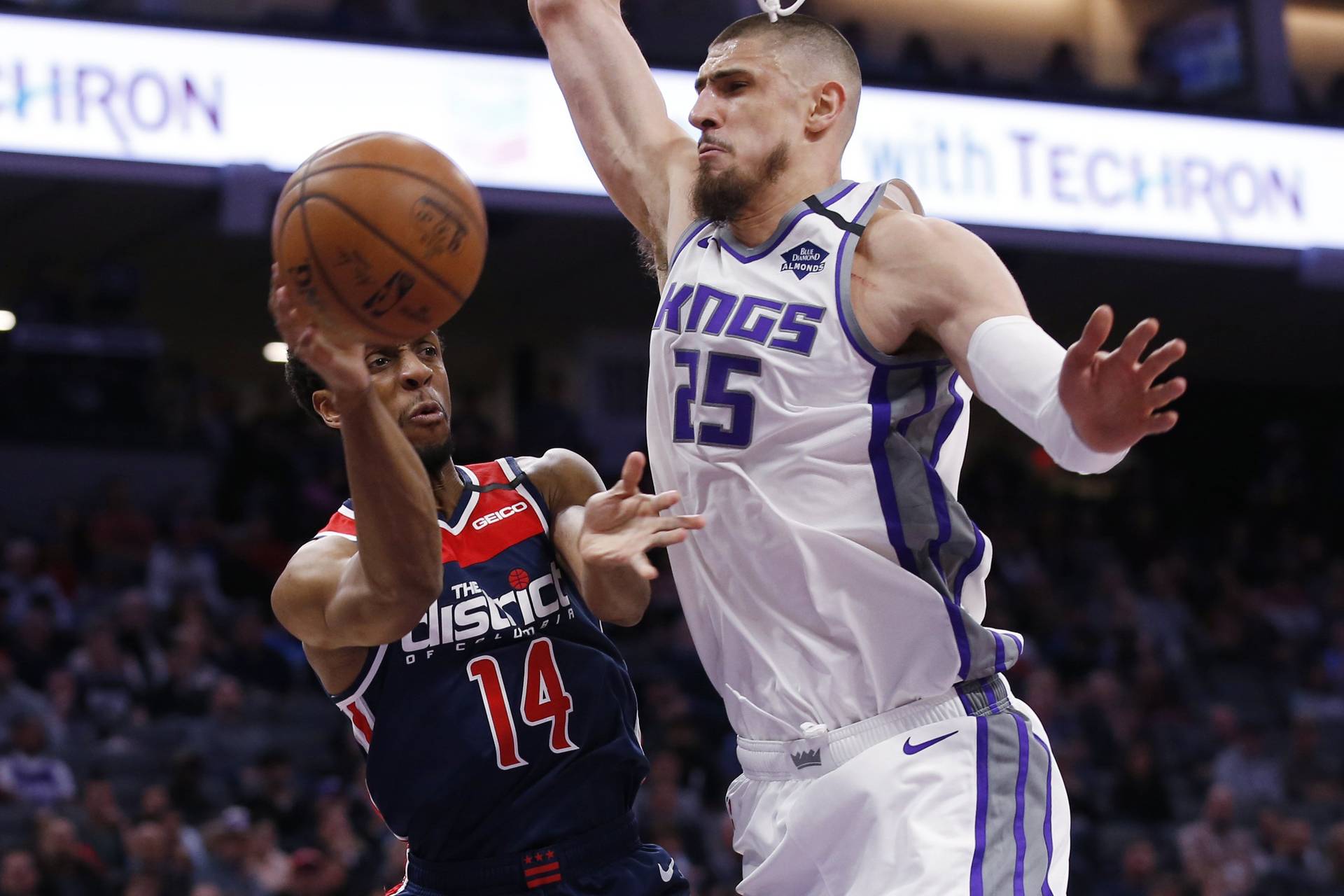 Лень не сыграет в первом матче «Сакраменто» в Орландо