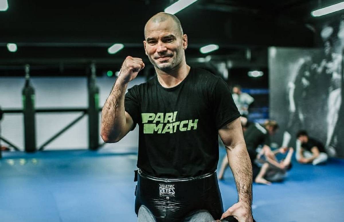 Лобов посетил Киев и провел тренировку с украинским блогером