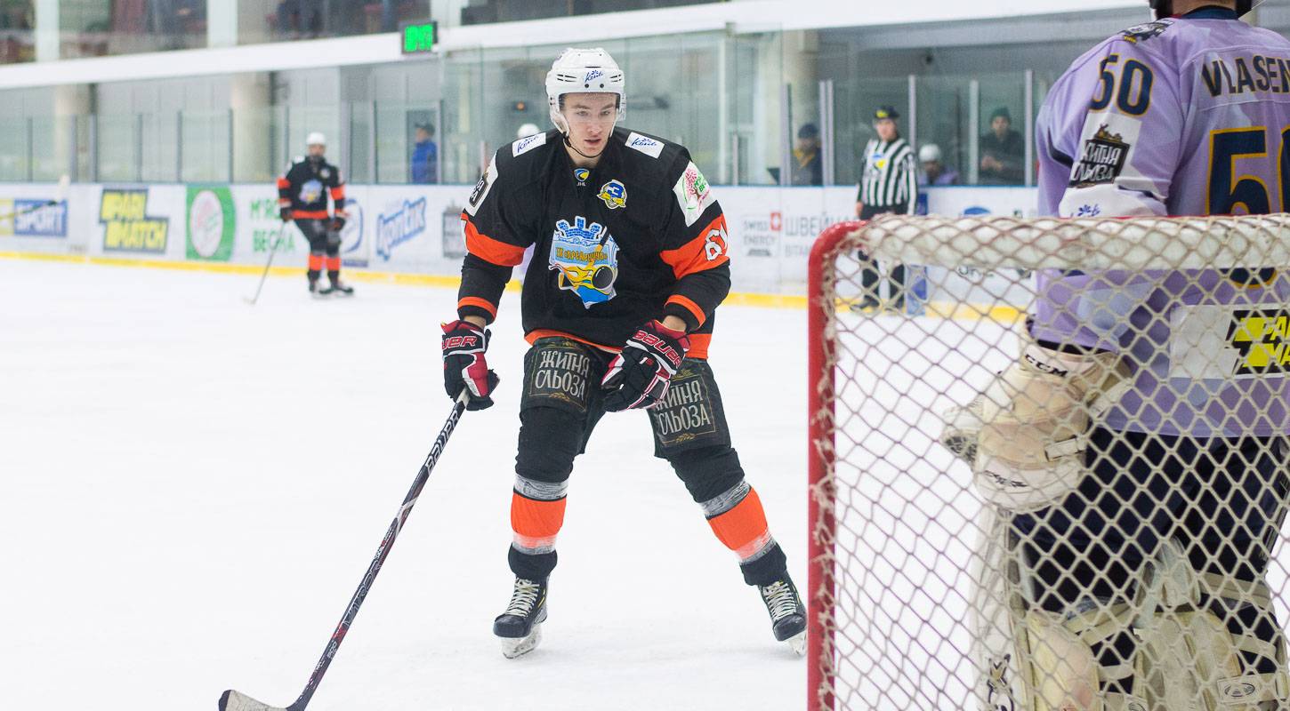 «Кременчуг» дозаявил защитника и нападающего