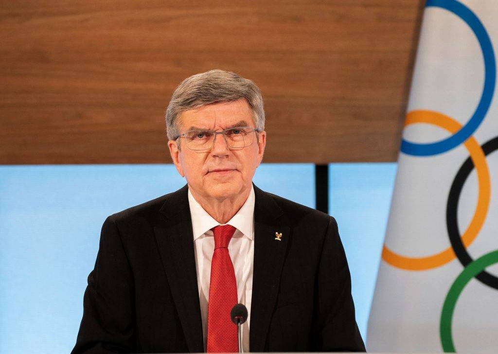 На генасамблеї АНОК, яку бойкотувала Україна, президент МОК закликав дотримуватися санкцій проти росіян і білорусів