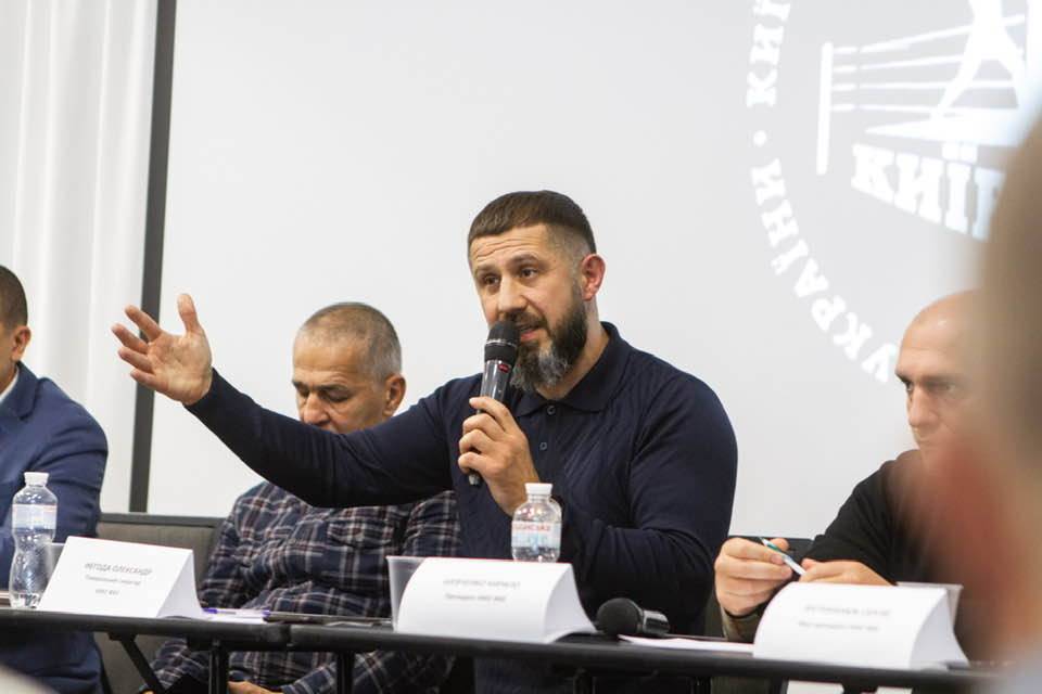 Президент Київської федерації боксу: «В бою з Хейні Ломаченку доведеться гарно попрацювати»