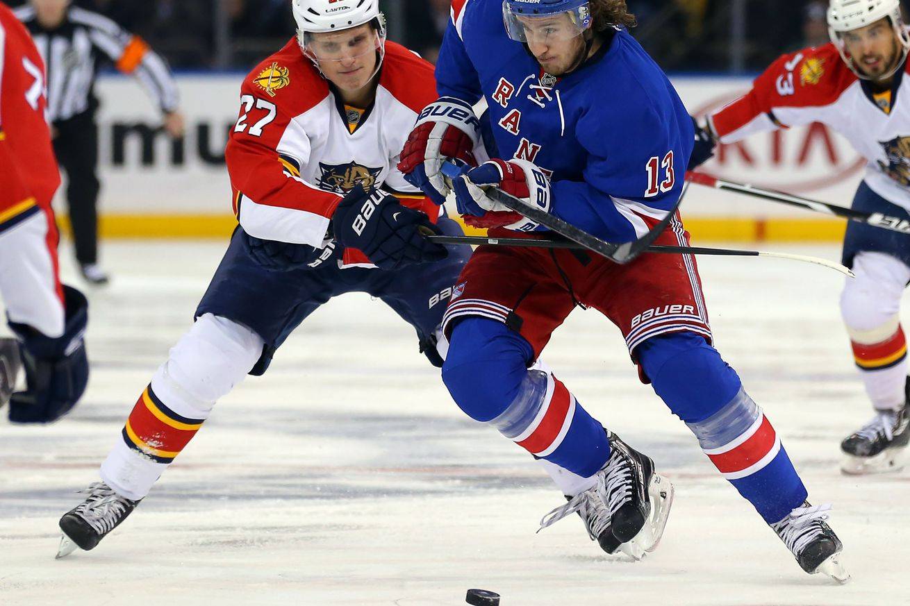 «Рейнджерс» забросили 4 шайбы за период, но все равно проиграли «Флориде» по буллитам