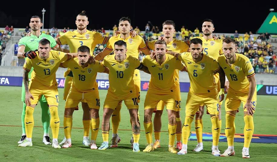 Збірна Румунії знову забила три м'ячі за Луческу