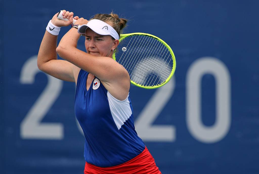 Чемпіонка Roland Garros Крейчікова покинула олімпійський турнір в Токіо