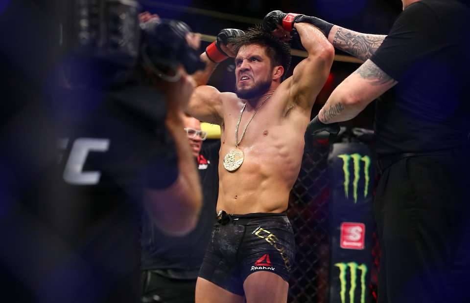 Сехудо: «Пусть Стерлинг и Ян ждут, когда их король скажет им преклонить колено»