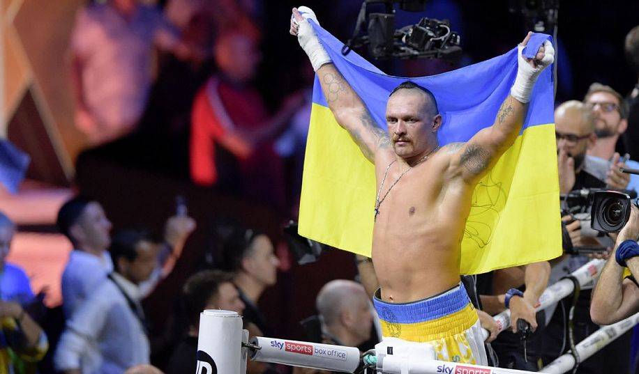Усик планує провести поєдинок на НСК Олімпійський