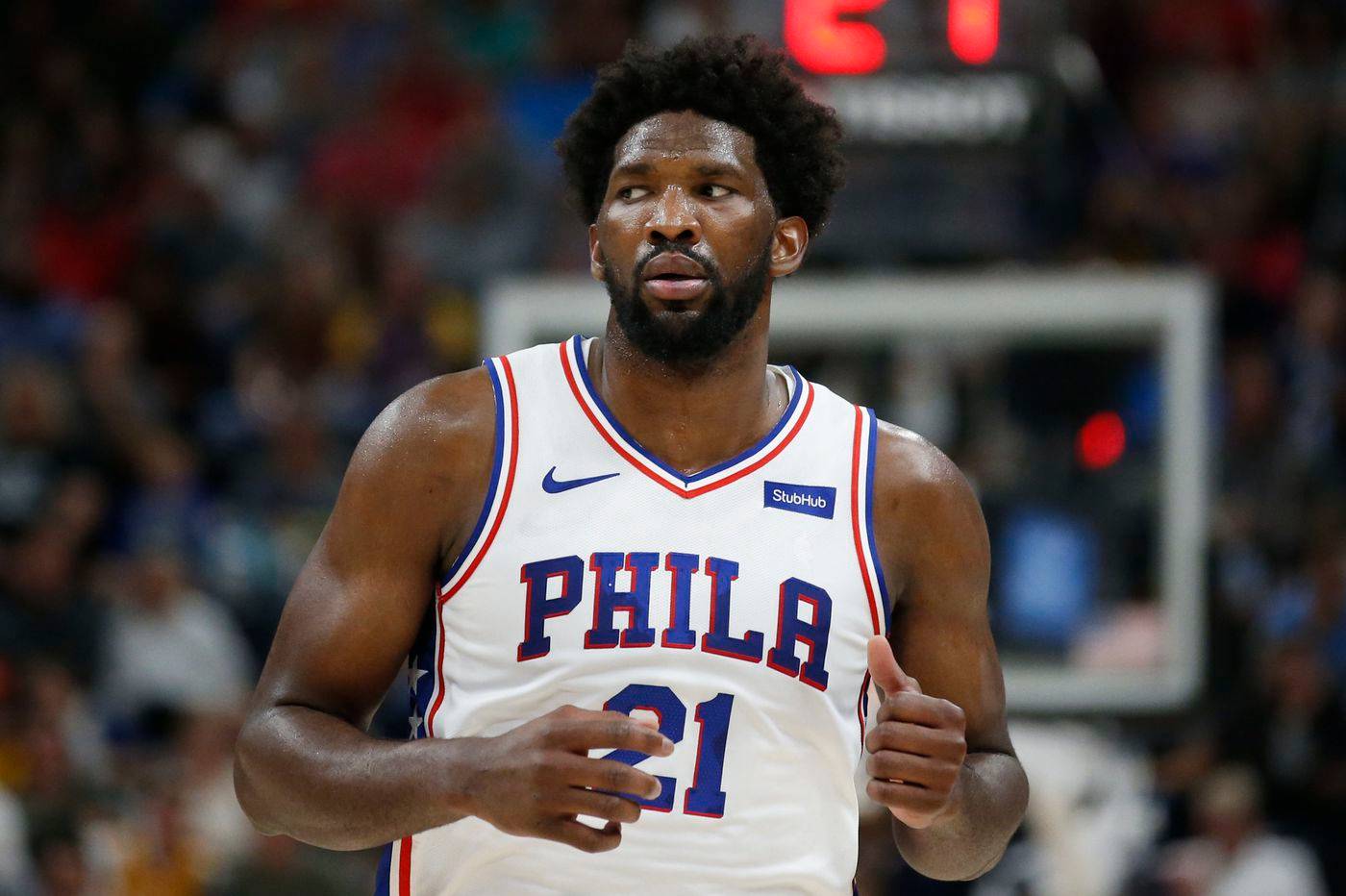 Космичесикй блок-шот Эмбиида - момент дня в НБА 