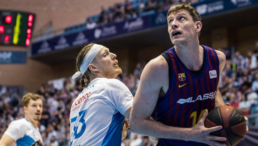 Форвард «Барселоны»: «У Пустового не было минут в последние годы, но теперь у него появится возможность»