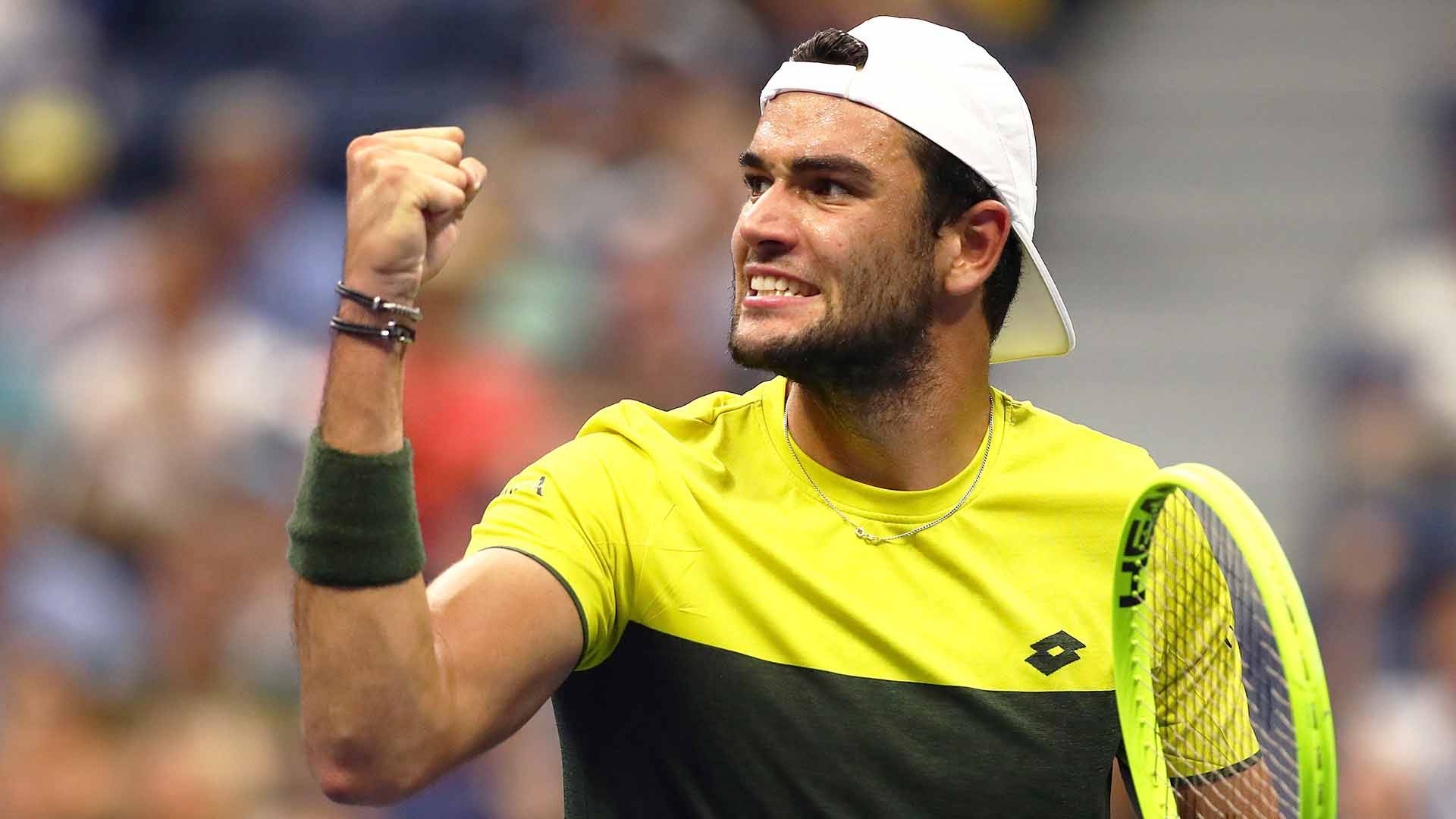 Мальчик, игнорирующий игрока топ-10 – среди самых смешных моментов месяца в АТР-туре