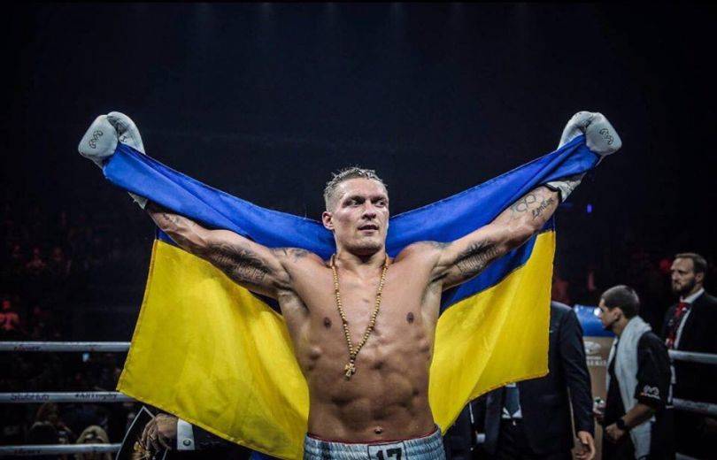 Усик заявив про припинення спілкування з пресою