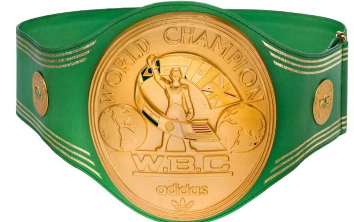 Пояс WBC Мухаммеда Алі був проданий на аукціоні за космічну суму