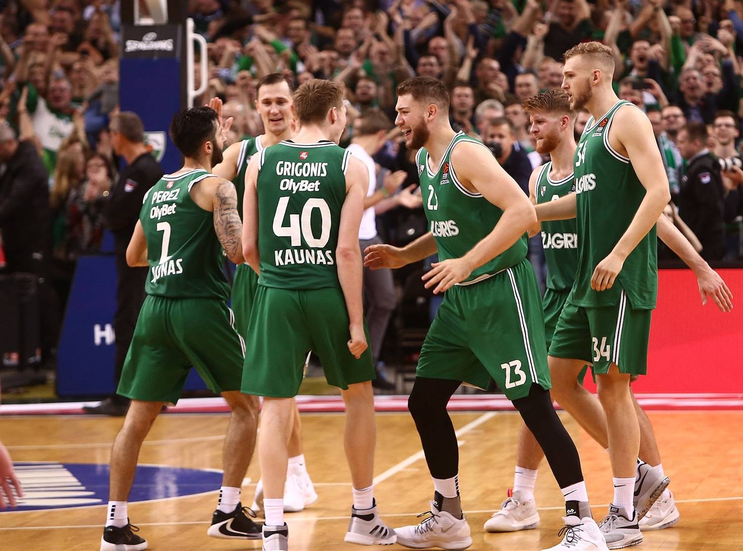 «Валенсия в овертайме дожала «Фенербахче», а «Жальгирис» в гостях уничтожил «Баварию»