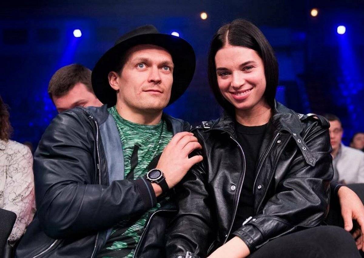 Жена Усика верит, что россияне «съедят» сами себя