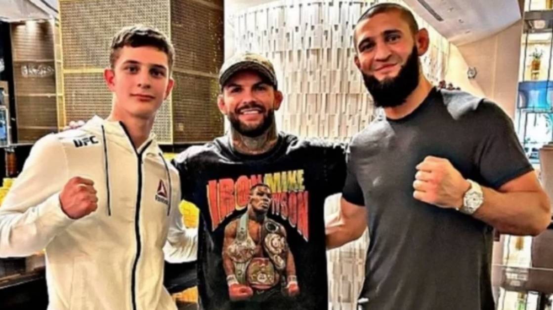 Син кадирова, який не захотів померти в Україні, дебютує в MMA
