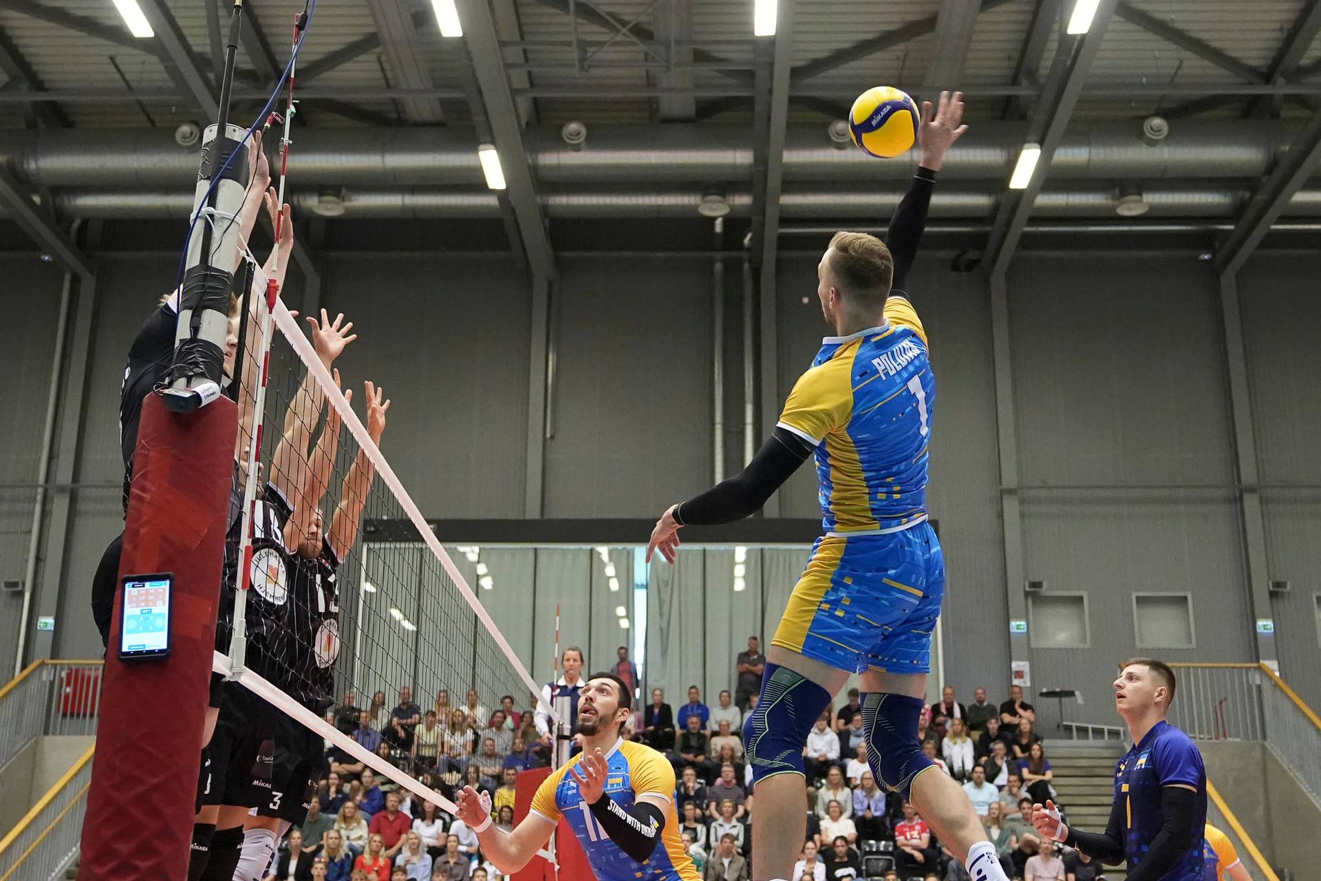 Сборная Украины одолела Данию в Золотой Евролиге-2022 и досрочно вышла в Финал четырех