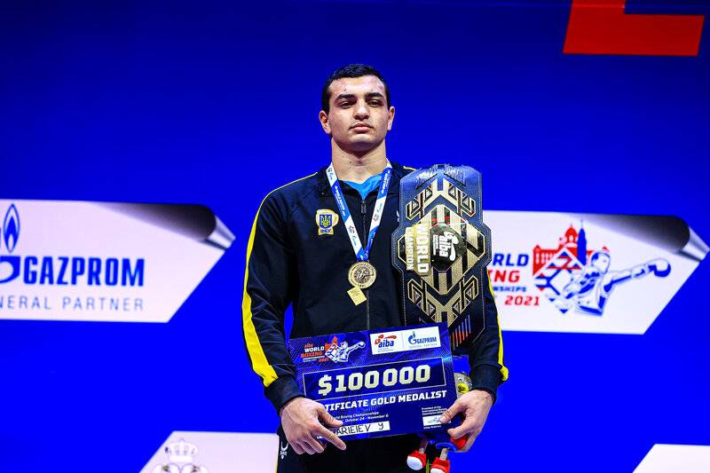 Не проти росіянина в фіналі. Чемпіон світу Захареев розповів, який бій був найважчим на чемпіонаті світу