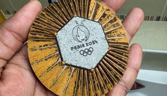 220 медалей з Олімпіади у Парижі-2024 відправили на реставрацію