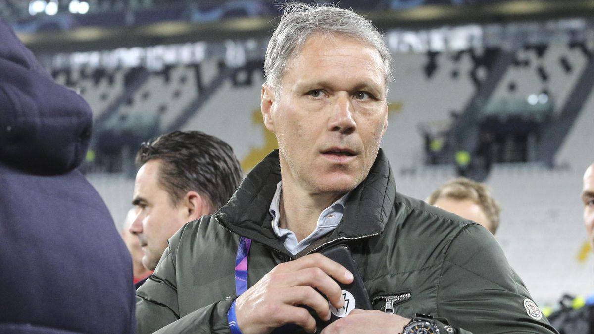 Ван Бастен: «Где хоть один топ-игрок в Манчестер Юнайтед?»