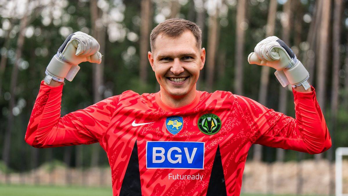 Голкіпер Дніпра-1 підписав контракт з Поліссям