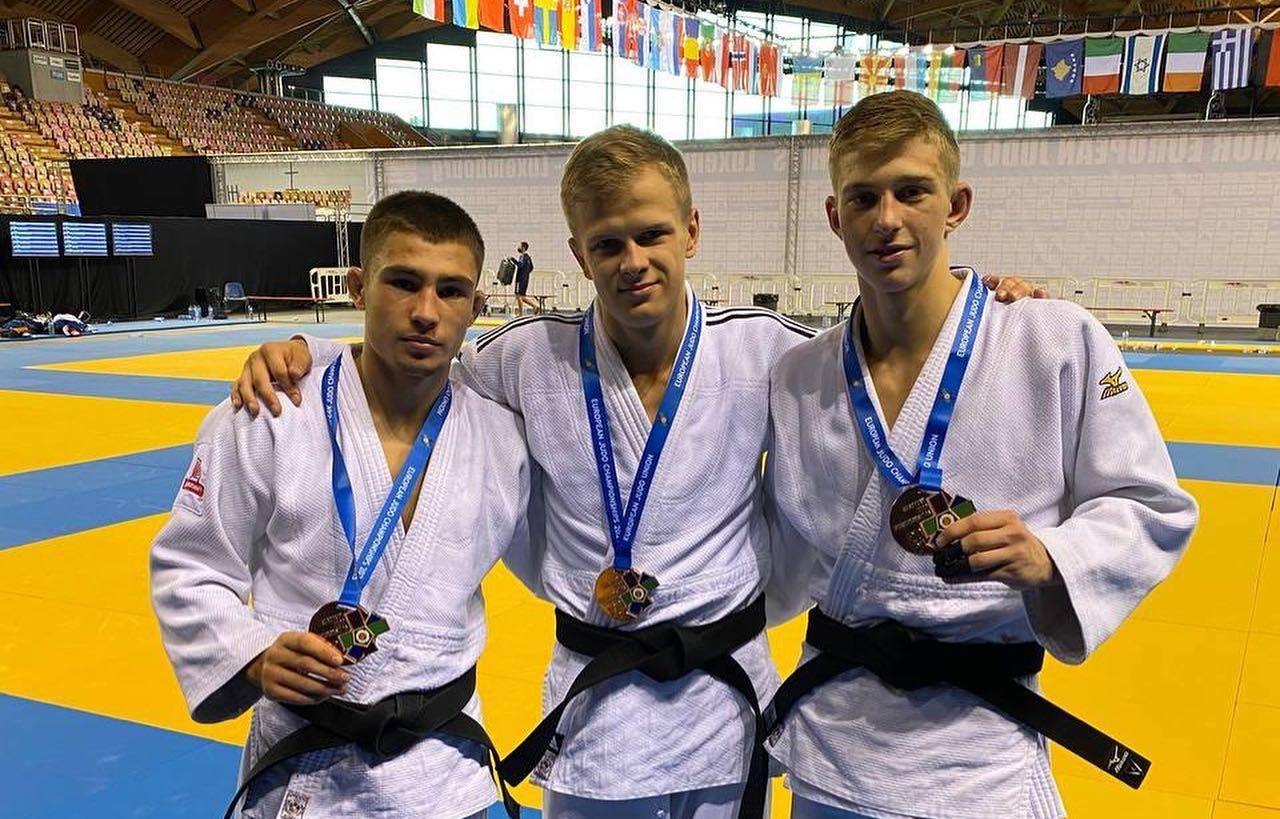 Украинцы завоевали 3 награды в первый день чемпионата Европы