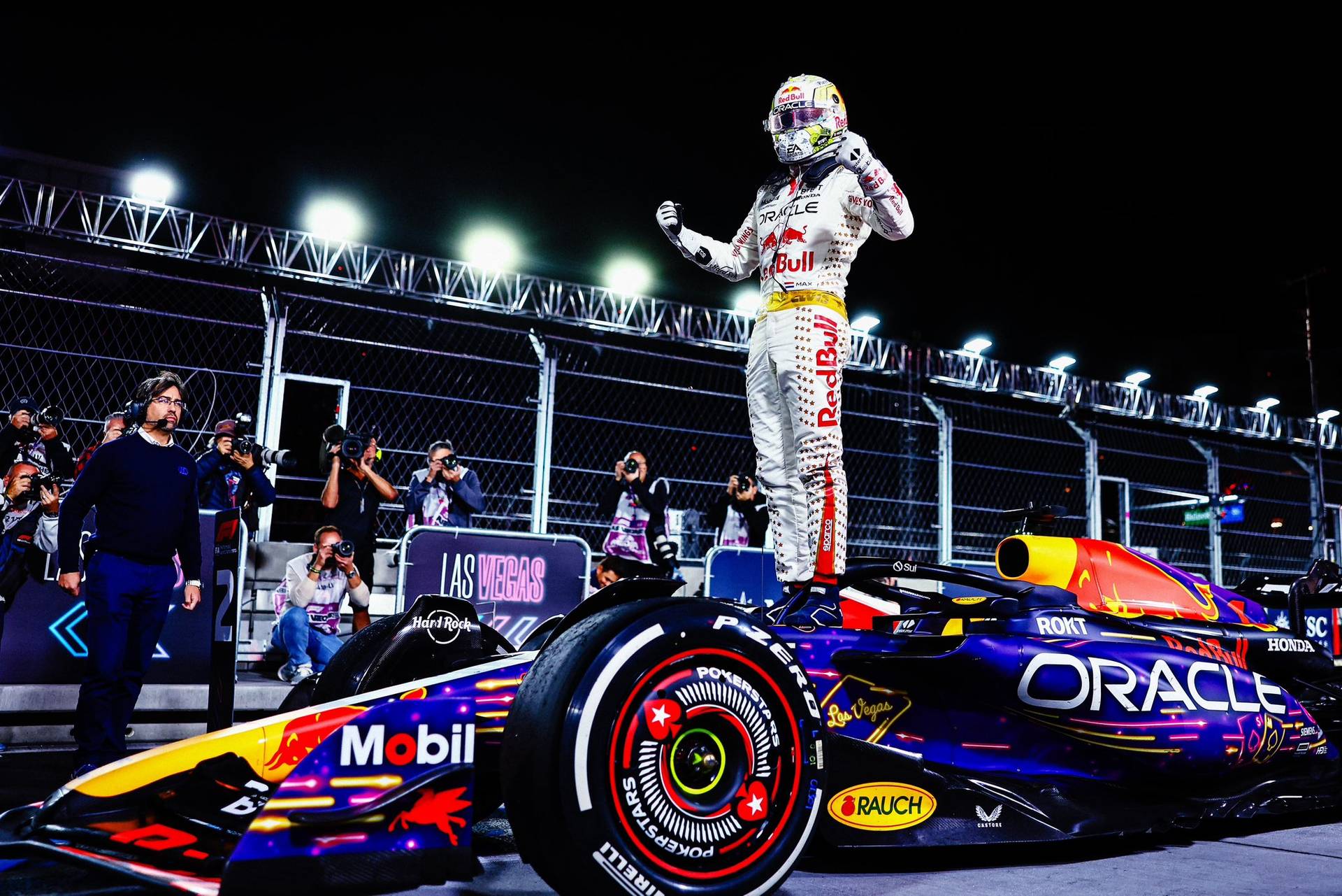 Red Bull вперше в історії взяв перші дві позиції у особистому заліку