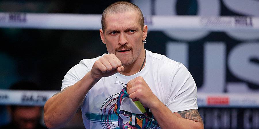 Усик: «Для Фьюри бой с Нганну – это булка с маслом»