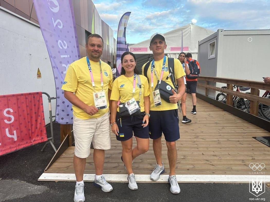 Українські лучники прибули на Олімпійські ігри-2024