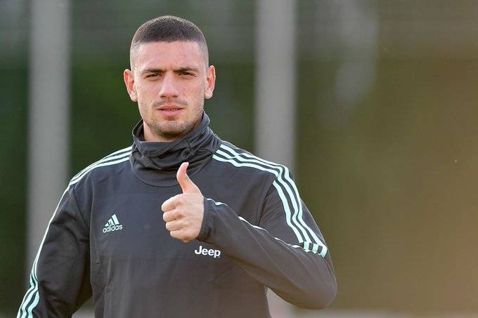 «Лестер»  намерен подписать защитника «Ювентуса»